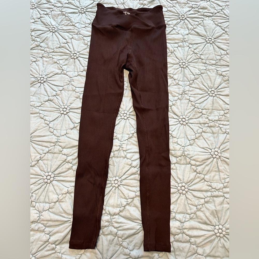 Year of Ours black ribbed Veronica legging size M